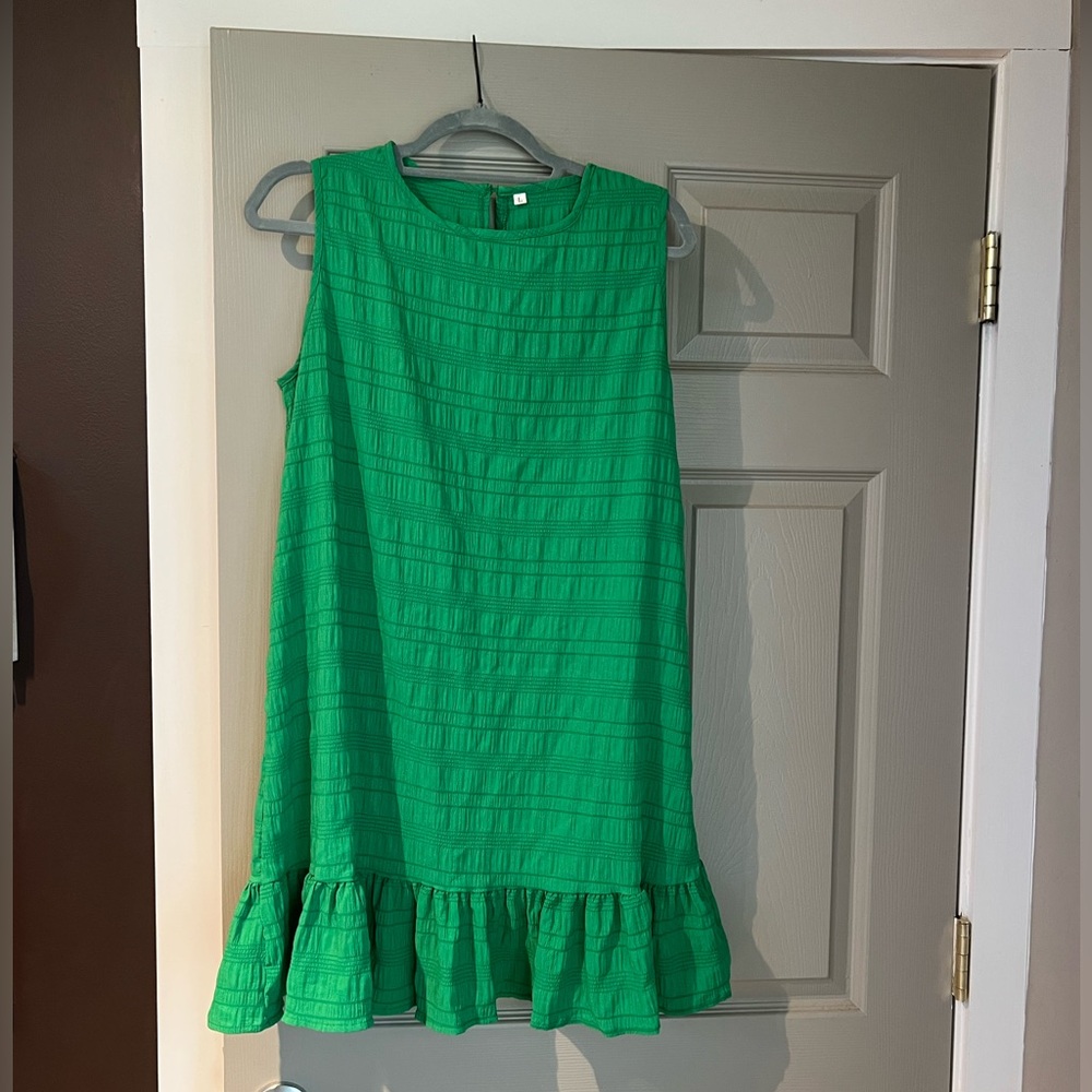 Amazon summer dress. Size Large. Only worn once. Perfect for beach vacation.